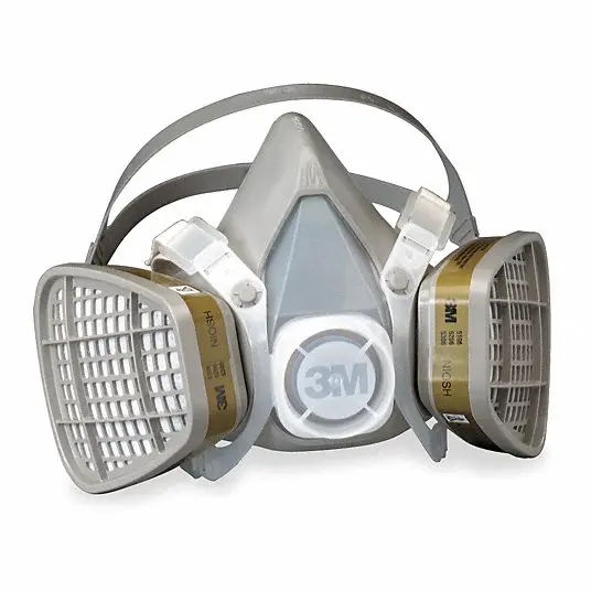 3M 5206 Multi-Gas Half-Mask Respirator For Organic Vapors And Particulates 1