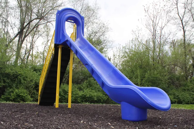 7-Foot Independent Slide – Standalone Plastic Or Metal Slide 1