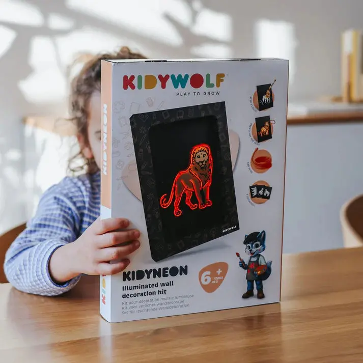Kidyneon Animal-Themed Illuminated Wall Decals For Kids’ Rooms 1