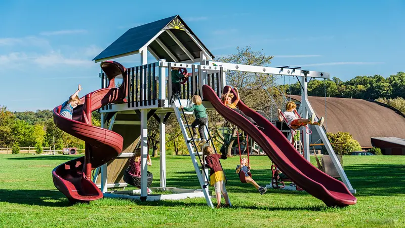 King Swings Wave Rider Ocean-Inspired Vinyl Playset 1