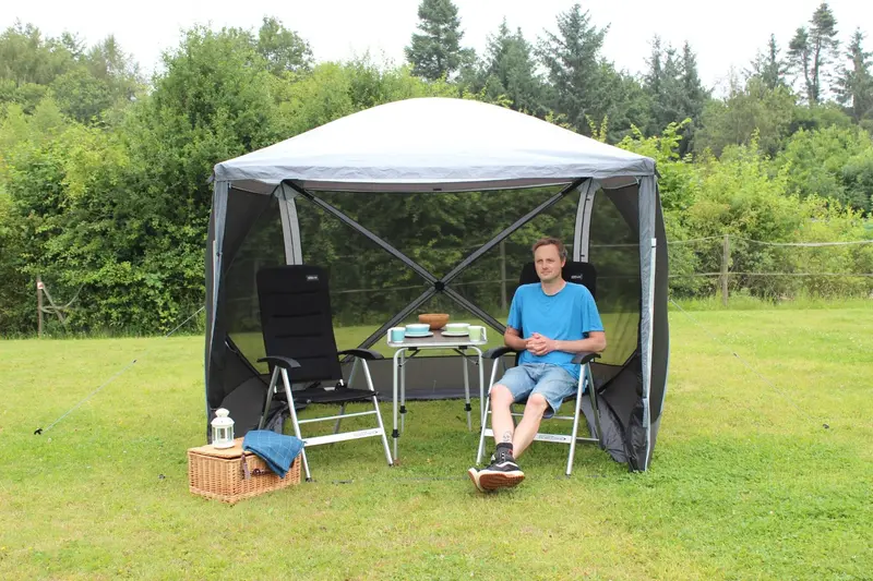 Outdoor Revolution Screenhouse 4 – Mesh-Enclosed 4-Person Shade & Bug-Free Zone 1