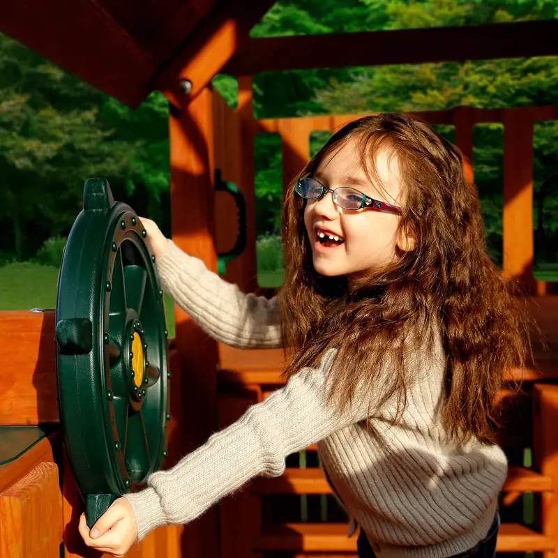 Oversized Ship’S Wheel Play Panel – Nautical-Themed Activity 1