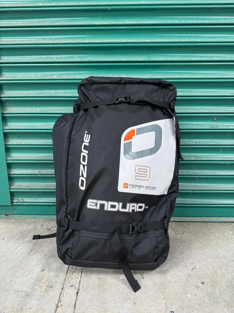 Ozone Enduro V5 9M Kite – Yellow & Bright Green – Ex-Demo 1