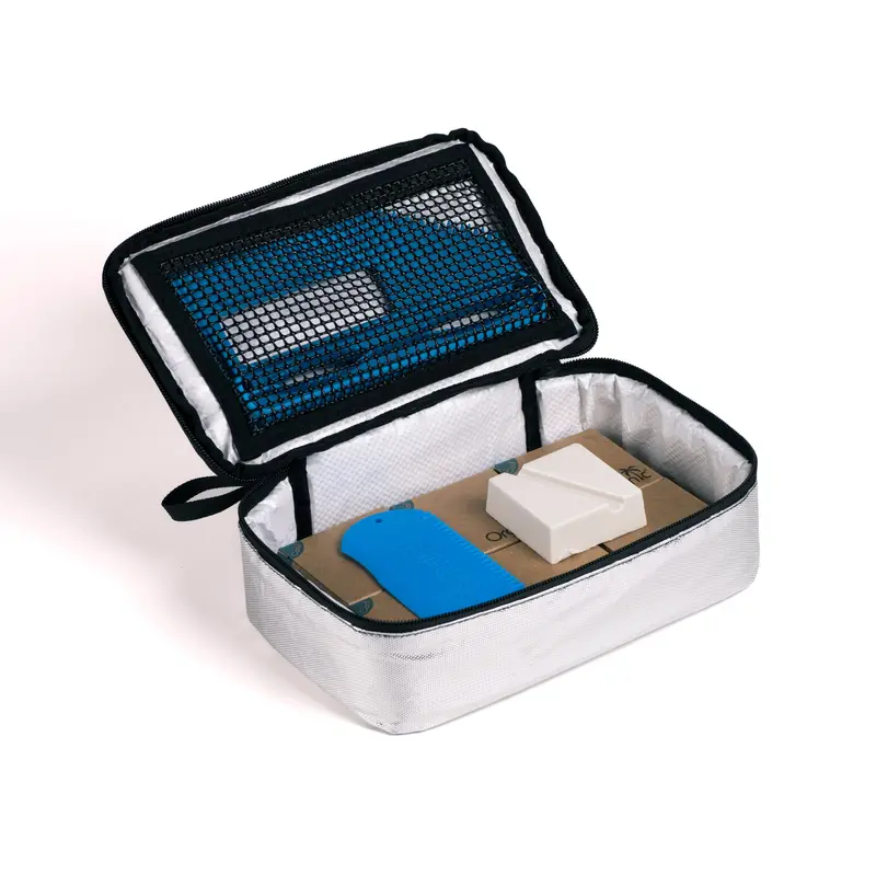 Surflogic Portable Wax Cooler With Insulated Compartment 1